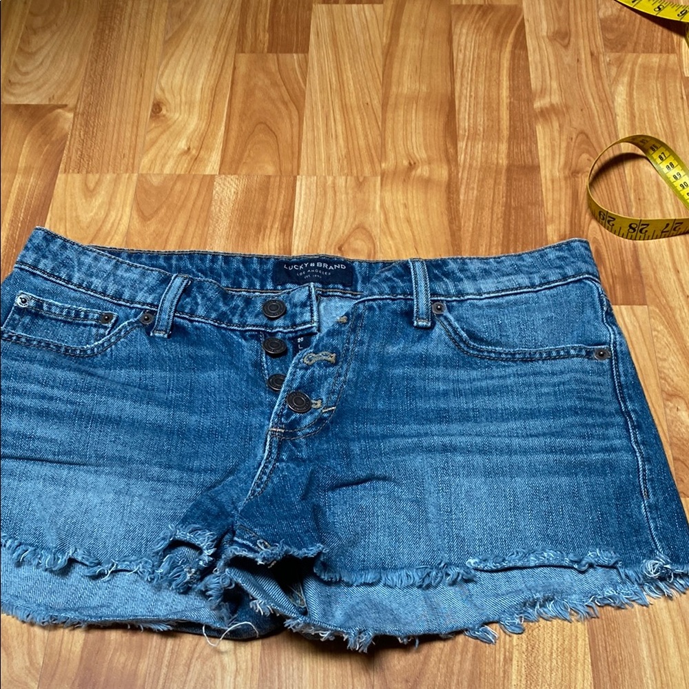 Lucky Brand Blue Denim Women's Shorts. Preowned